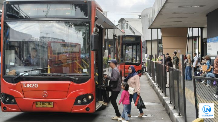 DTKJ Usulkan Tarif Langganan Transjakarta Rp200.000 per Bulan, Solusi Hemat Ongkos Pekerja Jakarta