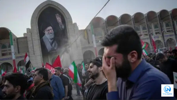 Ribuan Warga Iran Padati Grand Mosalla di Tengah Cuaca Panas untuk Persemayaman Jenazah Ayatollah Ali Khamenei