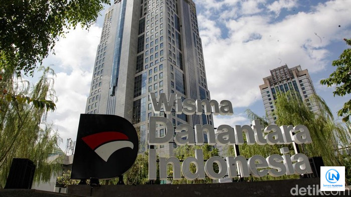 Danantara Indonesia Terima Pengunduran Diri Dirut PT Pos Indonesia, Restrukturisasi Besar Didorong Usai Evaluasi Mendalam