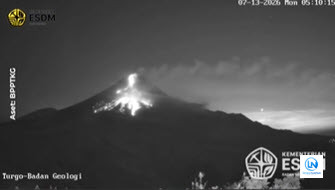 Gunung Merapi Kembali Aktif: Awan Panas Guguran Luncur 2 Kilometer ke Barat Daya
