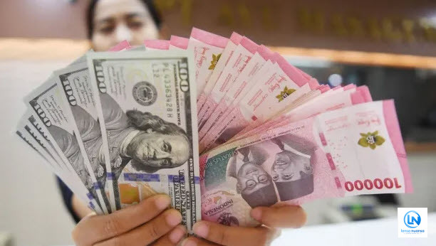 Rupiah Melemah ke Rp18.116 per Dolar AS, Investor Pantau Gejolak Global