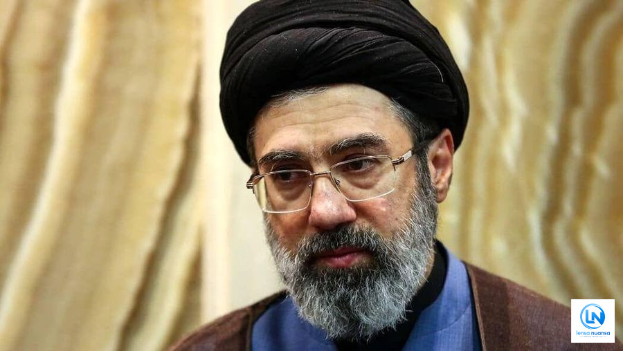 Mojtaba Khamenei: Balas Dendam atas Pembunuhan Ayatollah Ali Khamenei adalah Tuntutan Rakyat Iran yang Pasti Terwujud