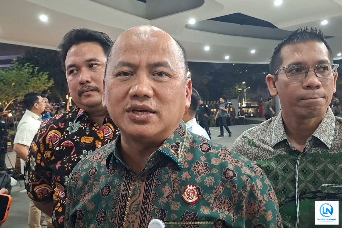 Kejagung Klarifikasi: Belum Lakukan Penggeledahan Rumah Febrie Adriansyah, Tunggu Pelimpahan Lengkap dari Polri