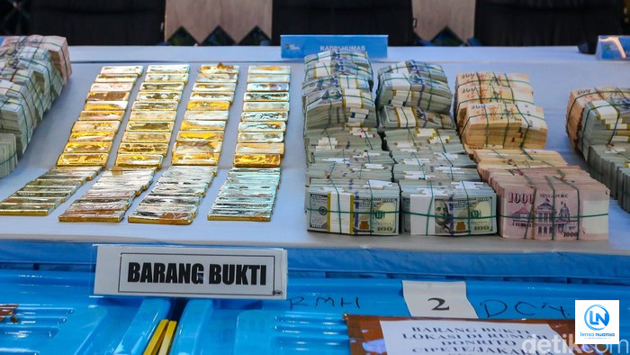 Polda Metro Jaya Ungkap Rincian Barang Bukti Kasus Febrie Adriansyah: Rp6 Miliar Uang Tunai, 74 Kg Emas, hingga Valuta Asing Asli