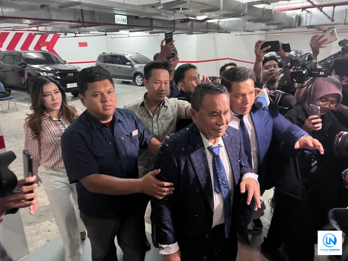 Hotman Paris Resmi Jadi Kuasa Hukum Eks Jampidsus Febrie Adriansyah, Dampingi Pemeriksaan Sebagai Tersangka