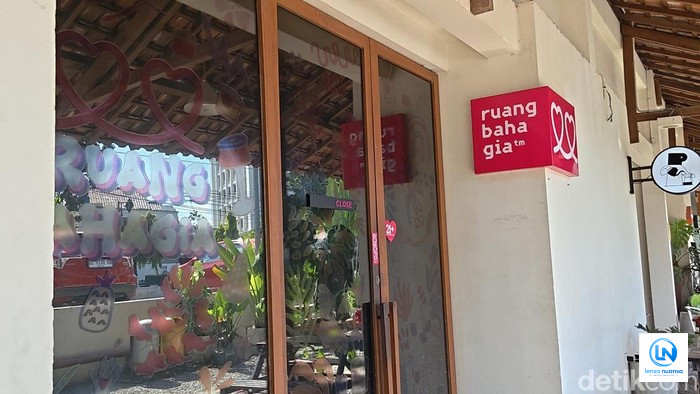 Satpol PP Gerebek Bar di Kompleks Lokananta Solo, Temukan Ratusan Cup Miras Diduga Dijual Tanpa Izin
